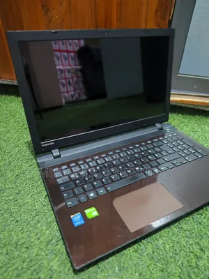 Laptop Toshiba Satellite L50 16GB Intel Core i5 HDD+SSD 128GB