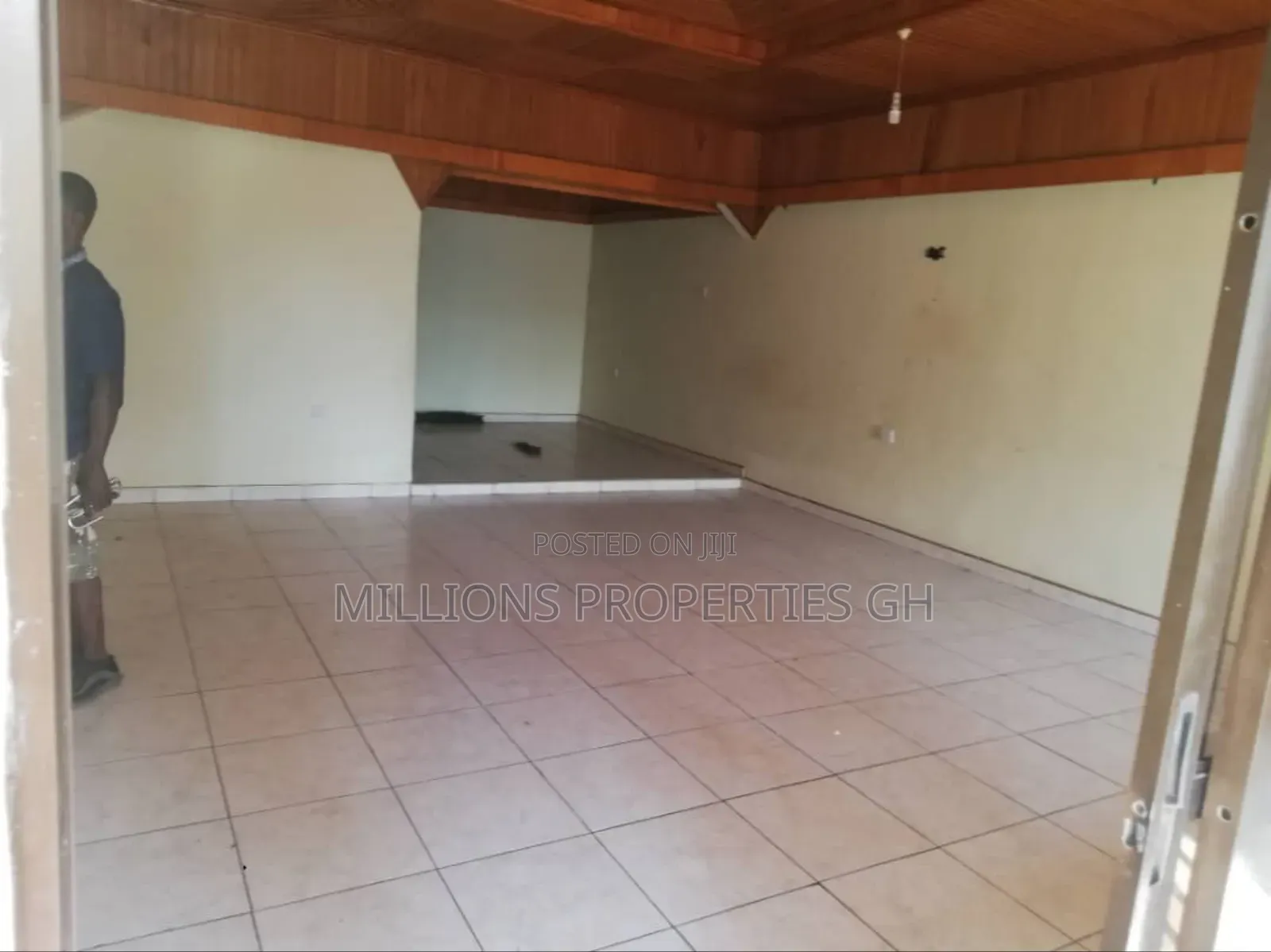 4bdrm House in Millions Properties, Kumasi Metropolitan for sale