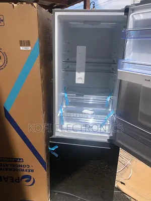 Sleek. Smart. Splash Ready Pearl 309l Mirror Dispenser Fridge