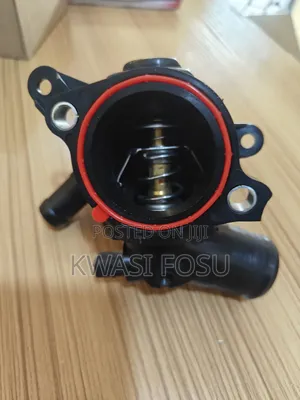 Nissan Engine Thermostate Housing