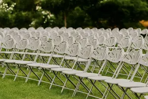 Gladiator Chairs , Fan Back Folding Chairs for Rental