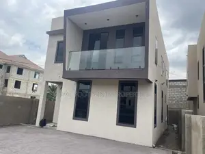 3bdrm House in Luxelooks Properties, East Legon for rent
