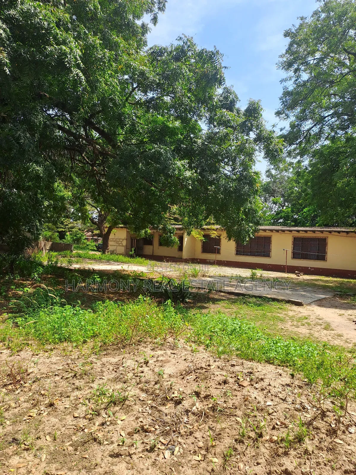 47 Plots Forsale -Airport