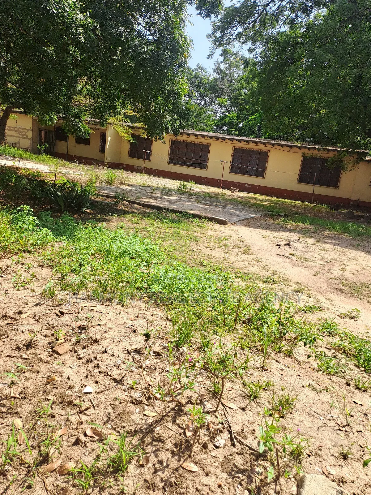 47 Plots Forsale -Airport