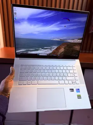 Laptop HP Envy 16 Gaming 16-h1023dx 16GB Intel Core i7 SSD 1T