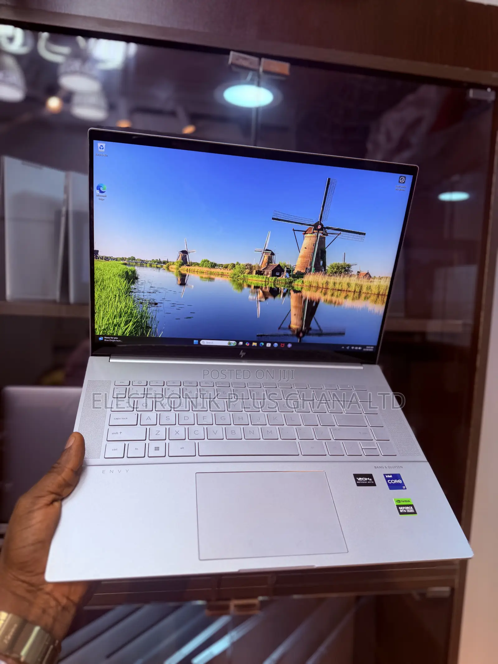 Laptop HP Envy 16 Gaming 16-h1023dx 16GB Intel Core i7 SSD 1T