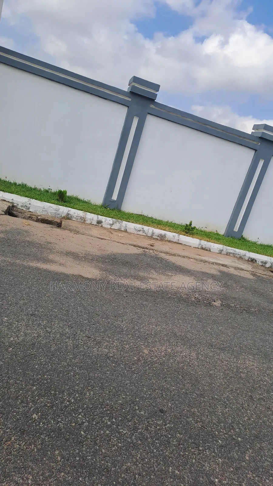 6plots Forsale -Airport