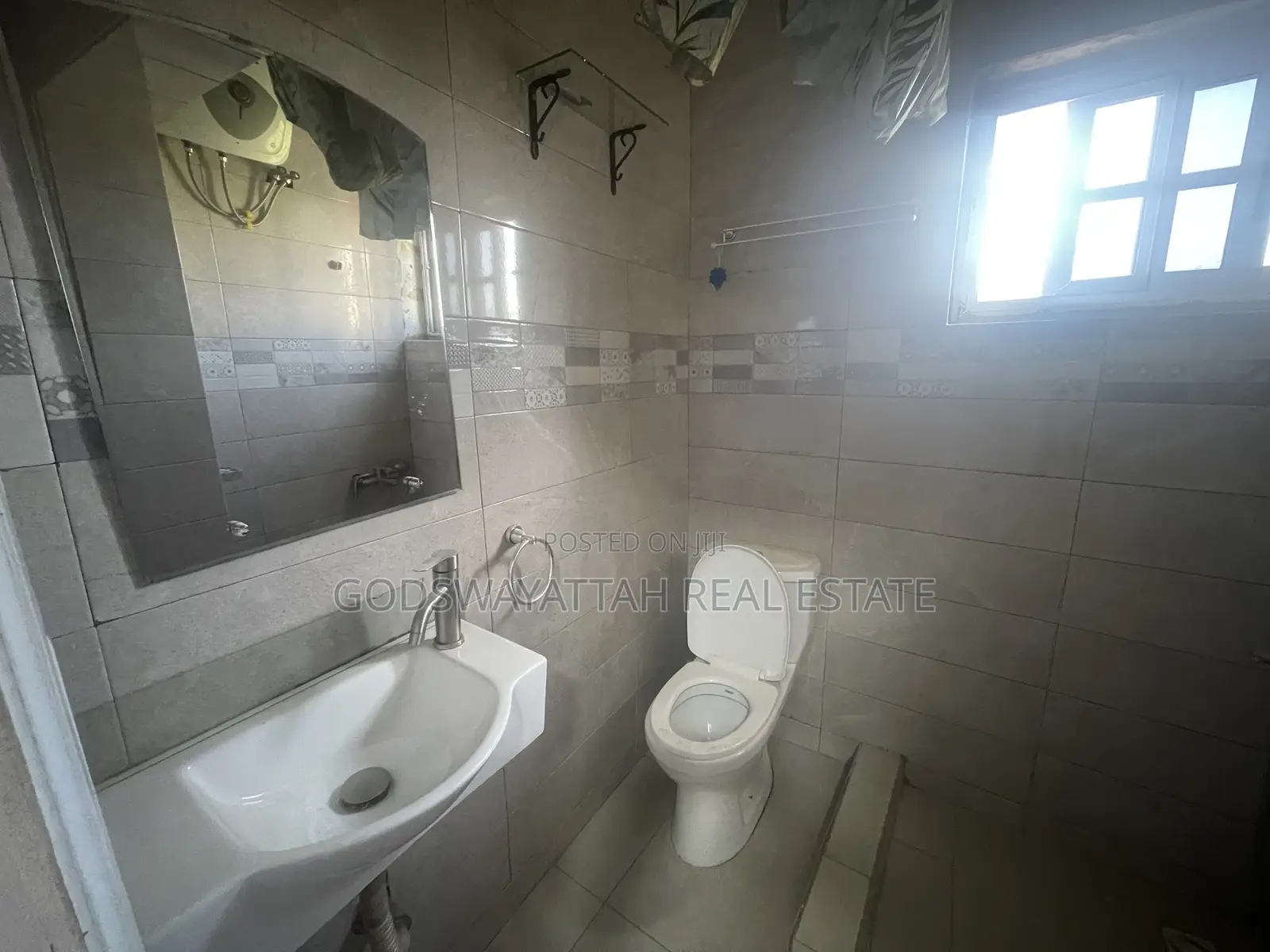 1bdrm Apartment in East Legon, Adjiriganor for rent
