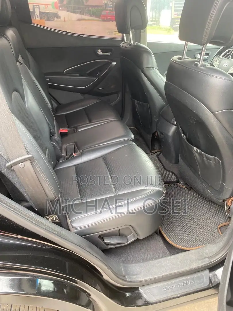 Hyundai Santa Fe 2014 Black