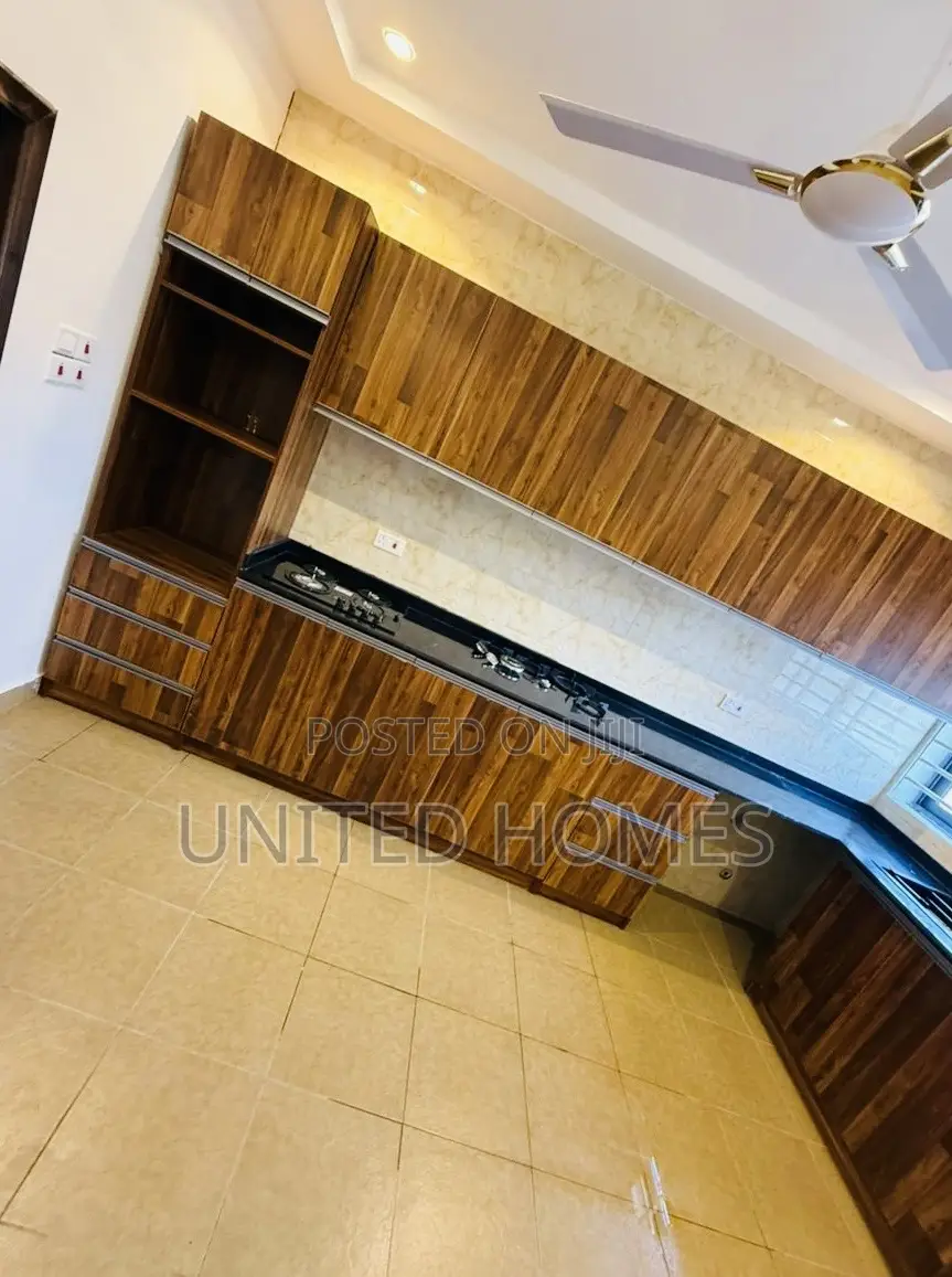 3bdrm House in Ablekuma for sale
