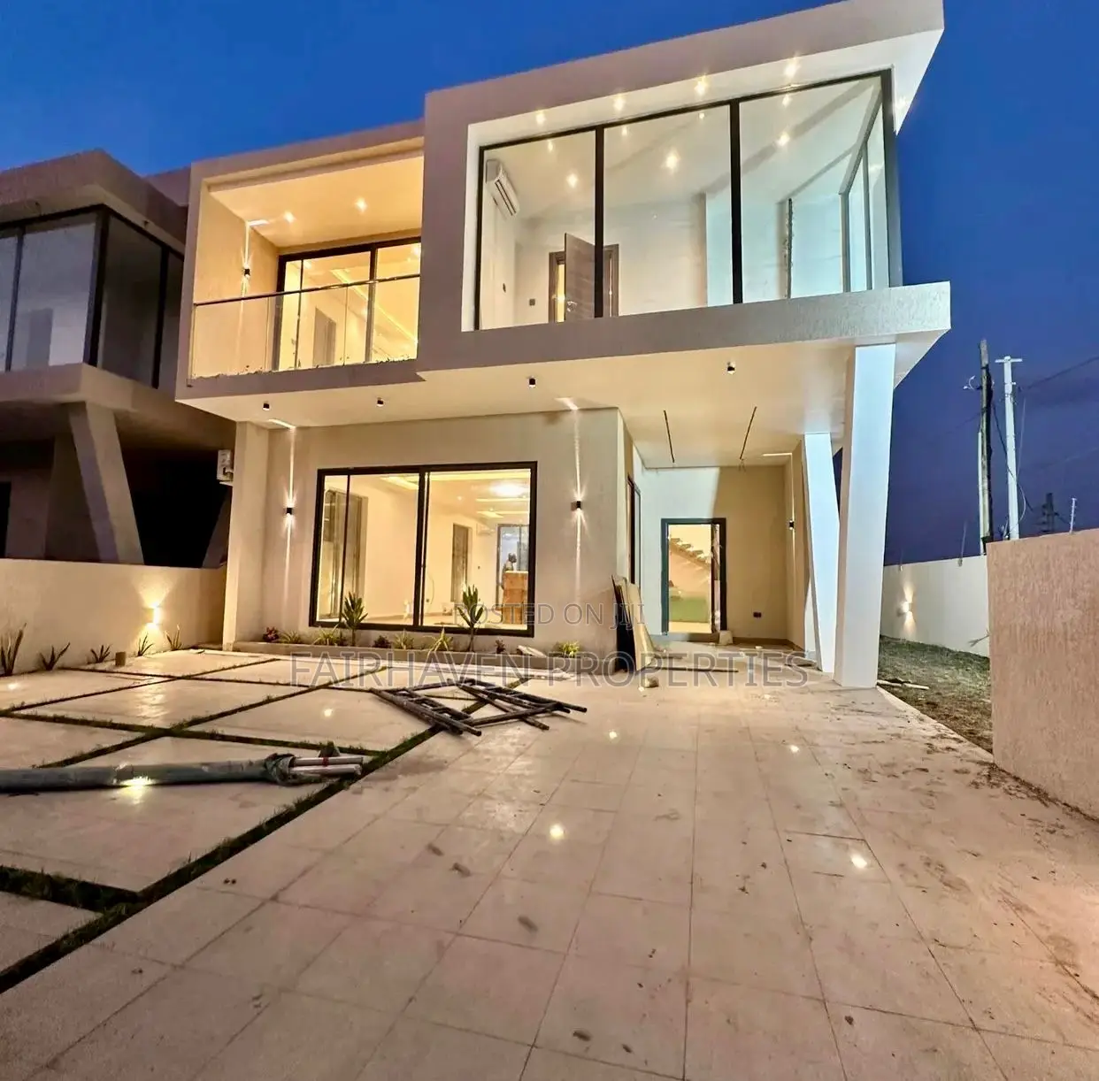 4bdrm House in Fairhaven, East Legon for sale