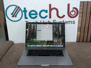 Laptop Apple MacBook Pro 2018 16GB Intel Core I7 SSD 512GB