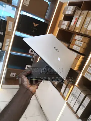 Laptop Dell Precision 5530 16GB Intel Core I7 SSD 512GB