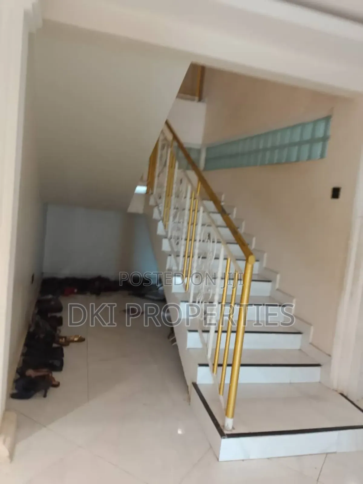 9bdrm Mansion in Dki Properties, Valley View Area for sale