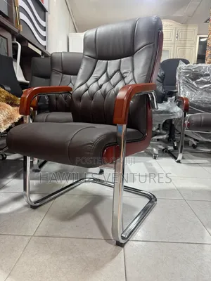 Gust Chair