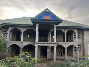 8bdrm House in Abidjan Nkwanta, Kumasi Metropolitan for sale