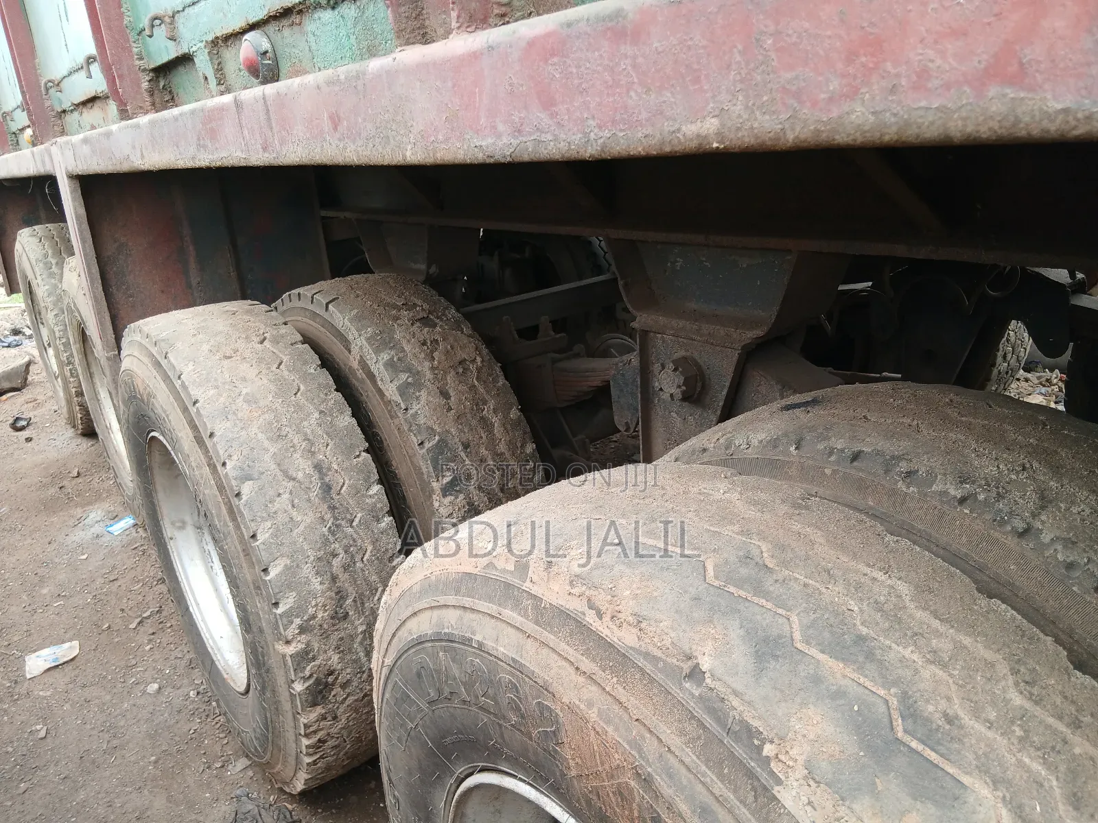Trailer Truk