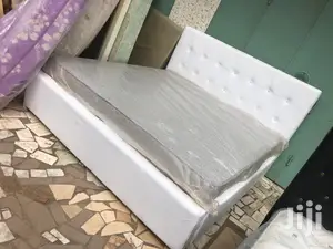 Kingsize Bed With Matress ❤🖤. Free Delivery