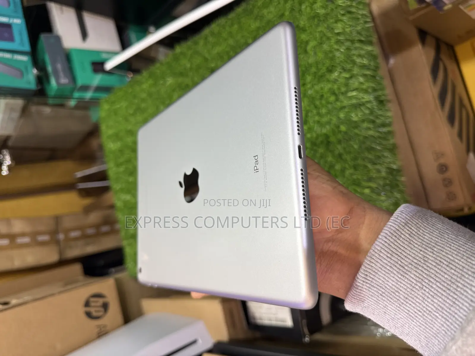 Apple iPad 9.7 32 GB Silver