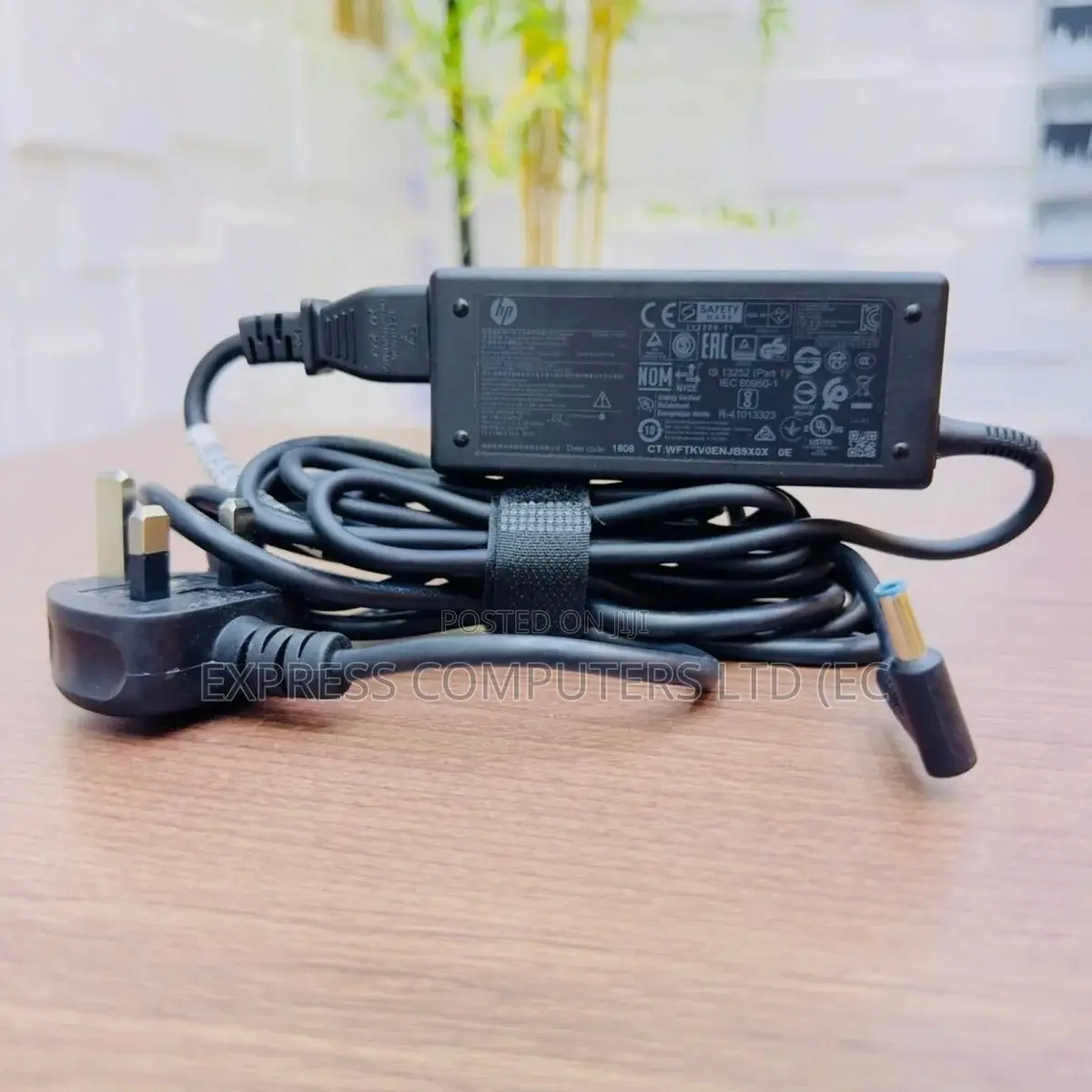 Hp 65w 19.5v Blue Mouth Pin Laptop Charger - Uk Plug