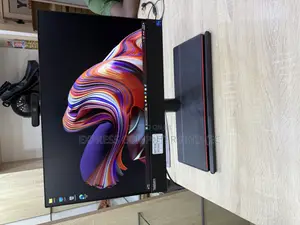 Desktop Computer Lenovo ThinkCentre M700 24GB Intel Core I5 HDD+SSD 1T