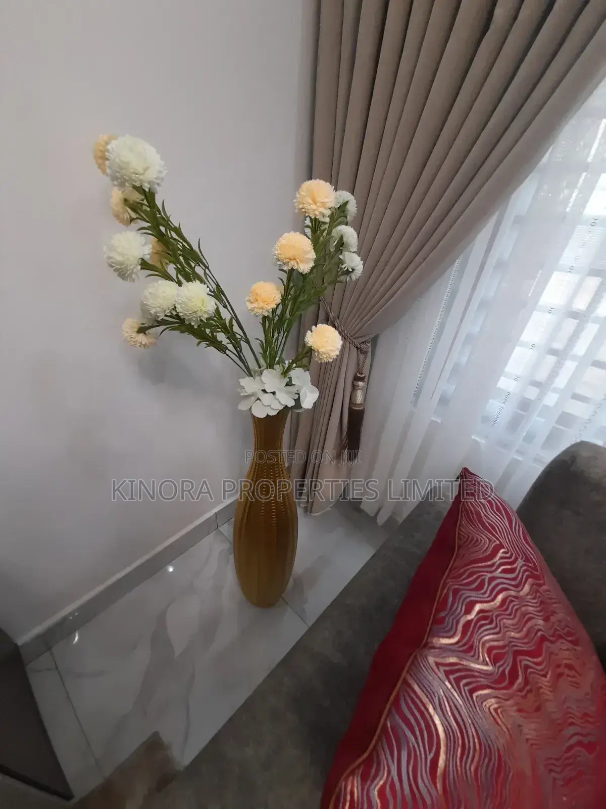 3bdrm Townhouse/Terrace in Tango Hills, Accra Metropolitan for sale