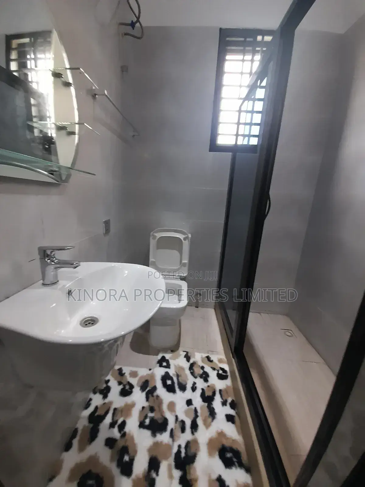 3bdrm Townhouse/Terrace in Tango Hills, Accra Metropolitan for sale