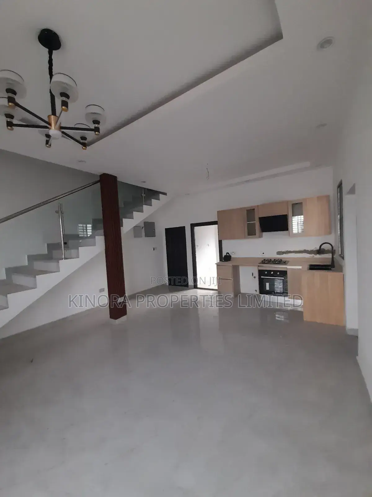 3bdrm Townhouse / Terrace in Tango Hills, Accra Metropolitan for rent