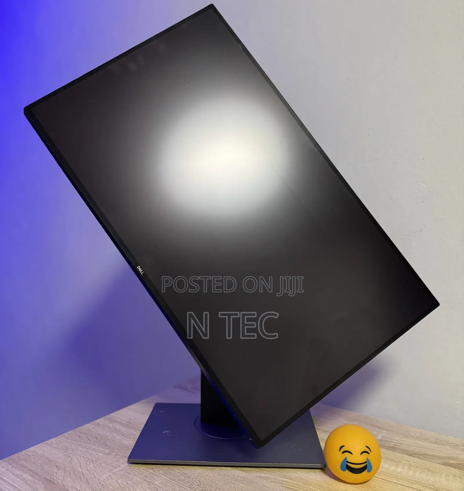 27 Inches Dell Quad Hd Edgeless Monitor 2560x 1440