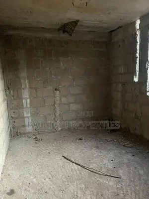 8bdrm House in Abidjan Nkwanta, Kumasi Metropolitan for sale