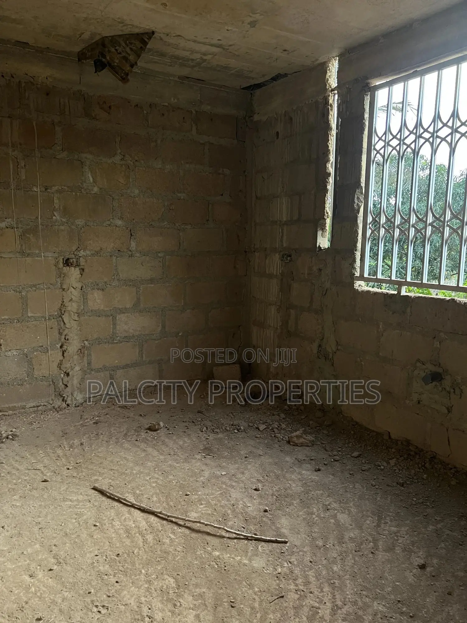 8bdrm House in Abidjan Nkwanta, Kumasi Metropolitan for sale