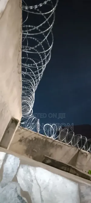 Razor Fence Without Power Available