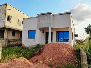 3bdrm House in Luxelooks Properties, Adenta for sale