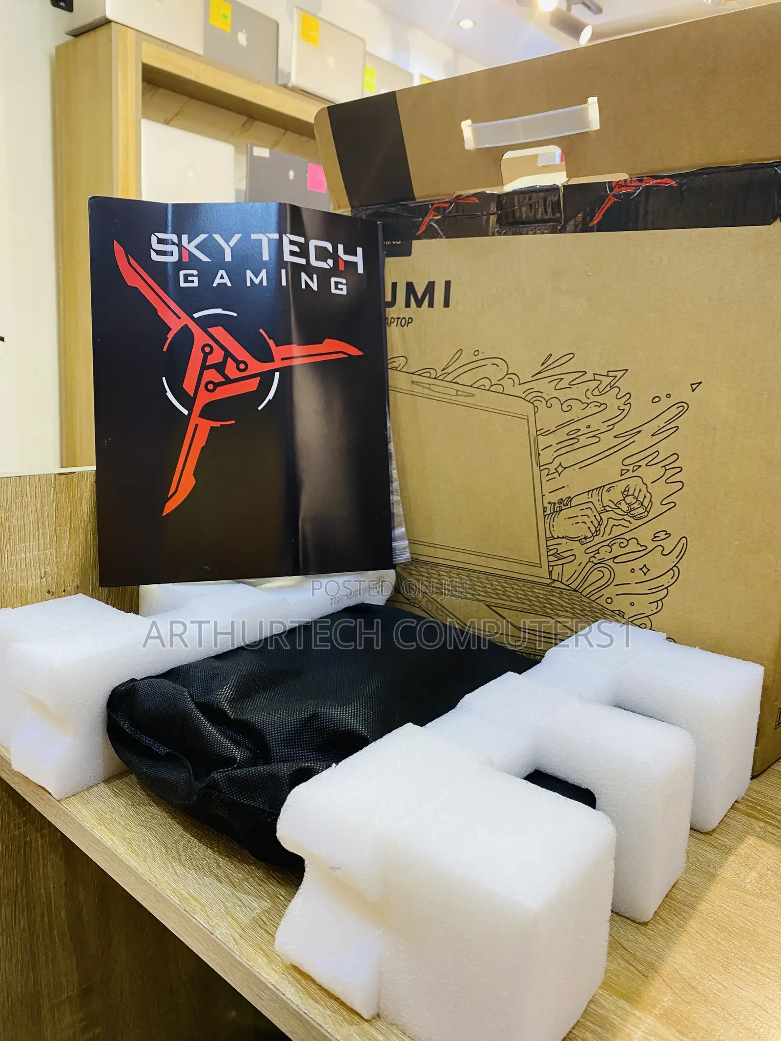 New Laptop 3XS 16GB AMD Ryzen 7 SSD 1T
