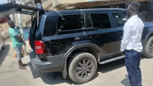 2025 Toyota Landcruiser Prado Body Glass Available