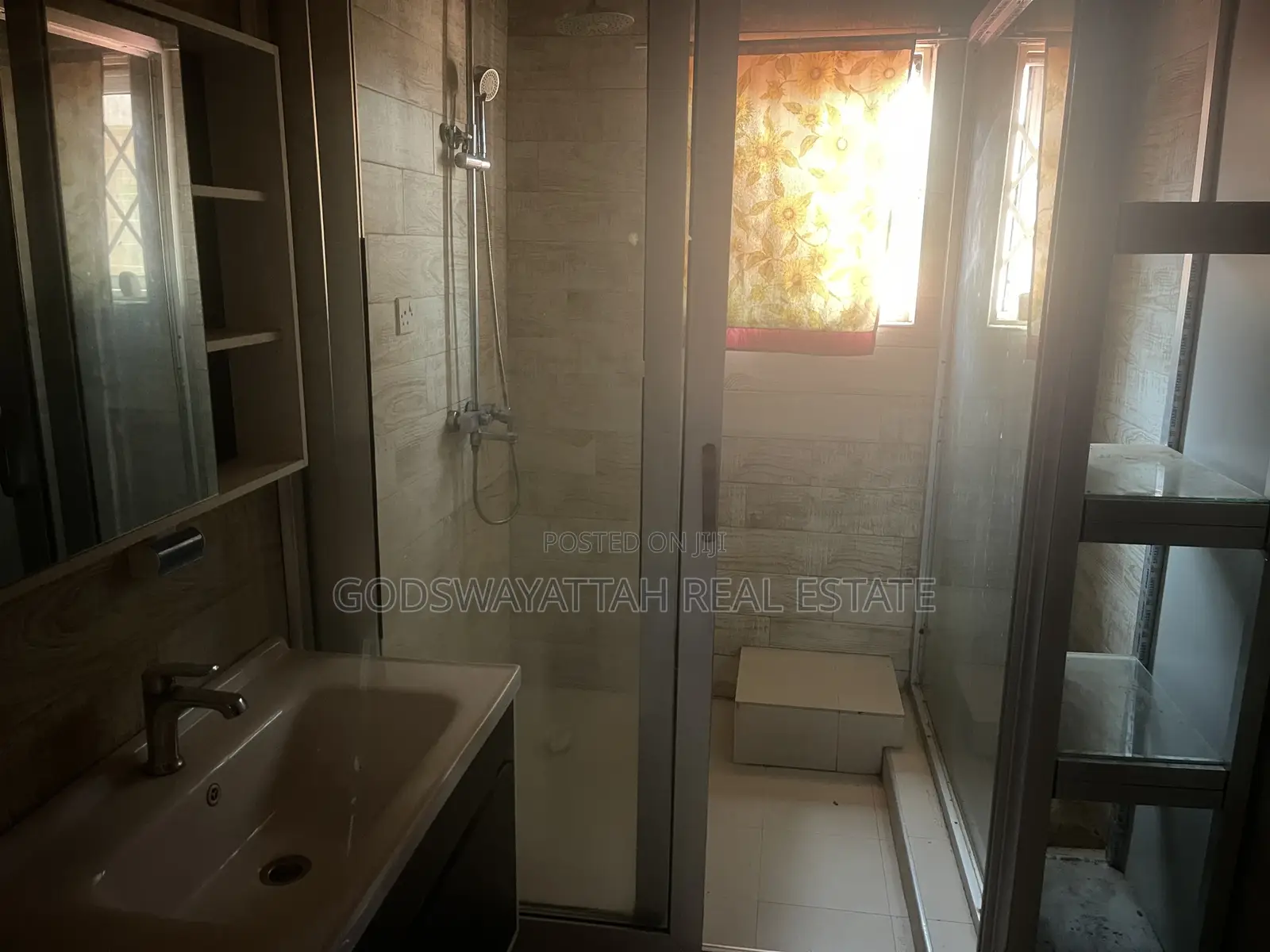 3bdrm House in East Legon, Adjiriganor for rent