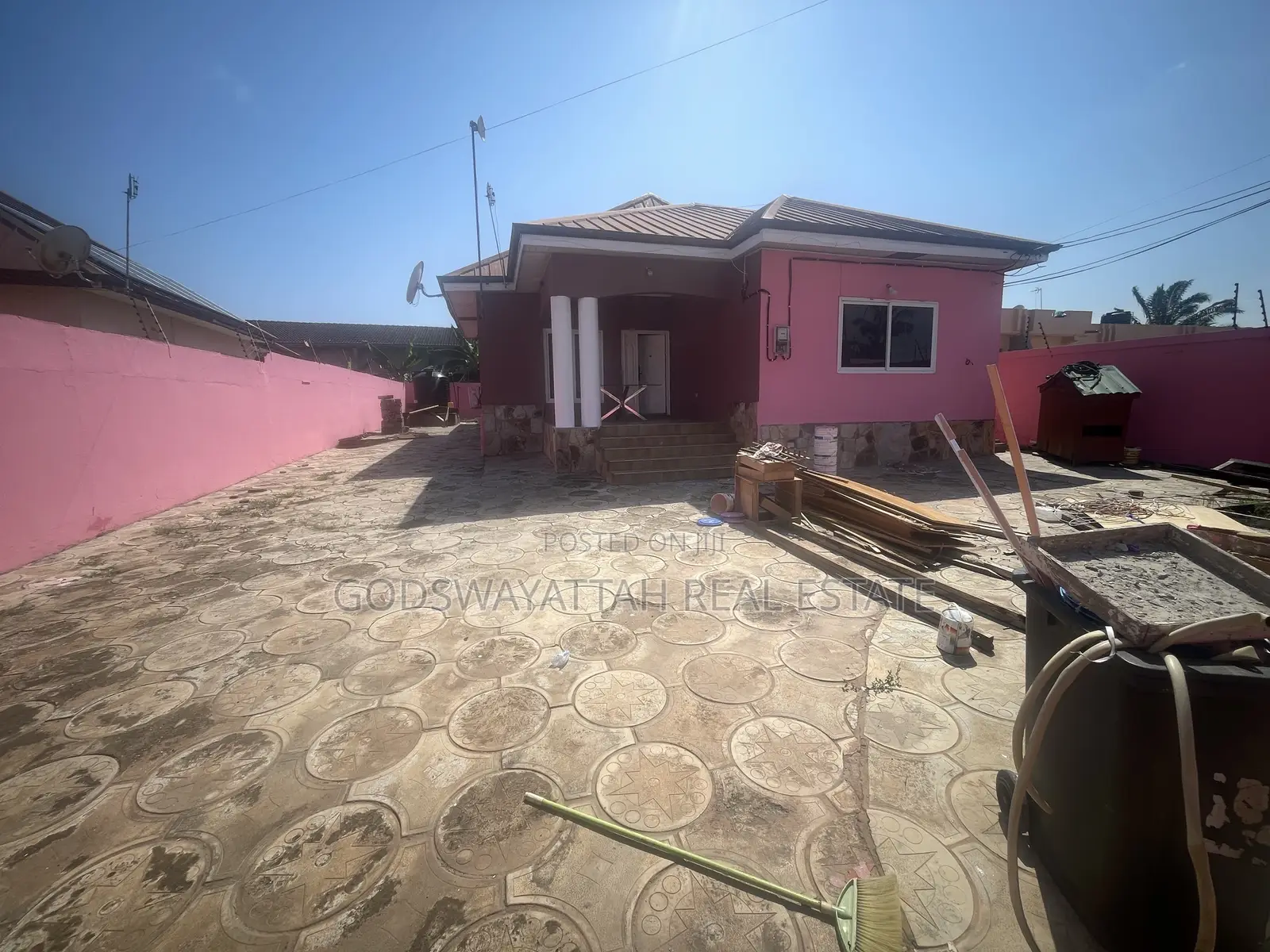 3bdrm House in East Legon, Adjiriganor for rent