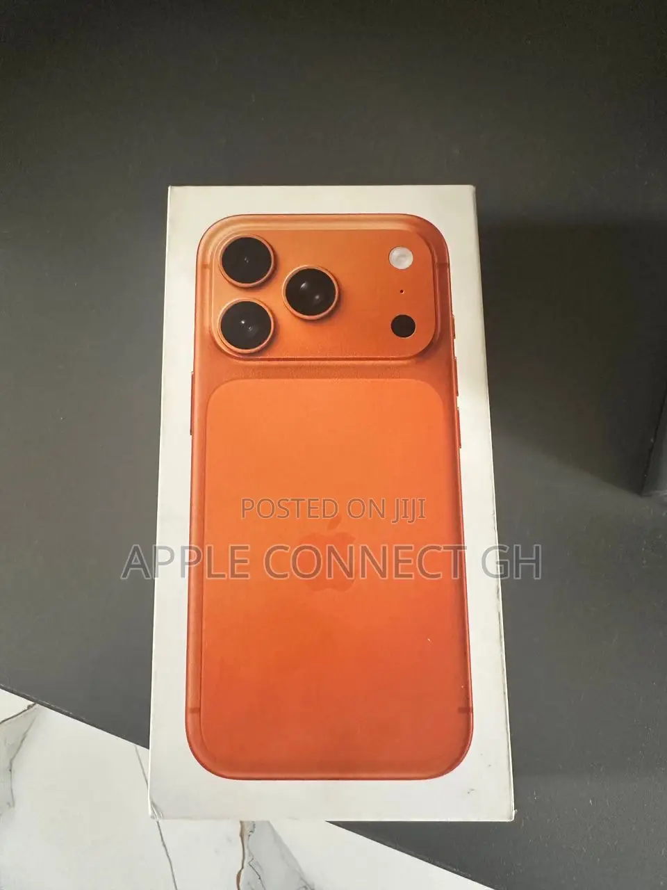 New Apple iPhone 17 Pro Max 256 GB Orange