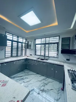4bdrm House in Testimonial Building, Ashaley Botwe for sale