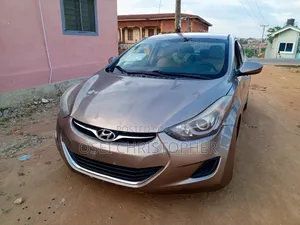 Hyundai Elantra Limited Sedan FWD (1.8L 4cyl 6A) 2013 Gray