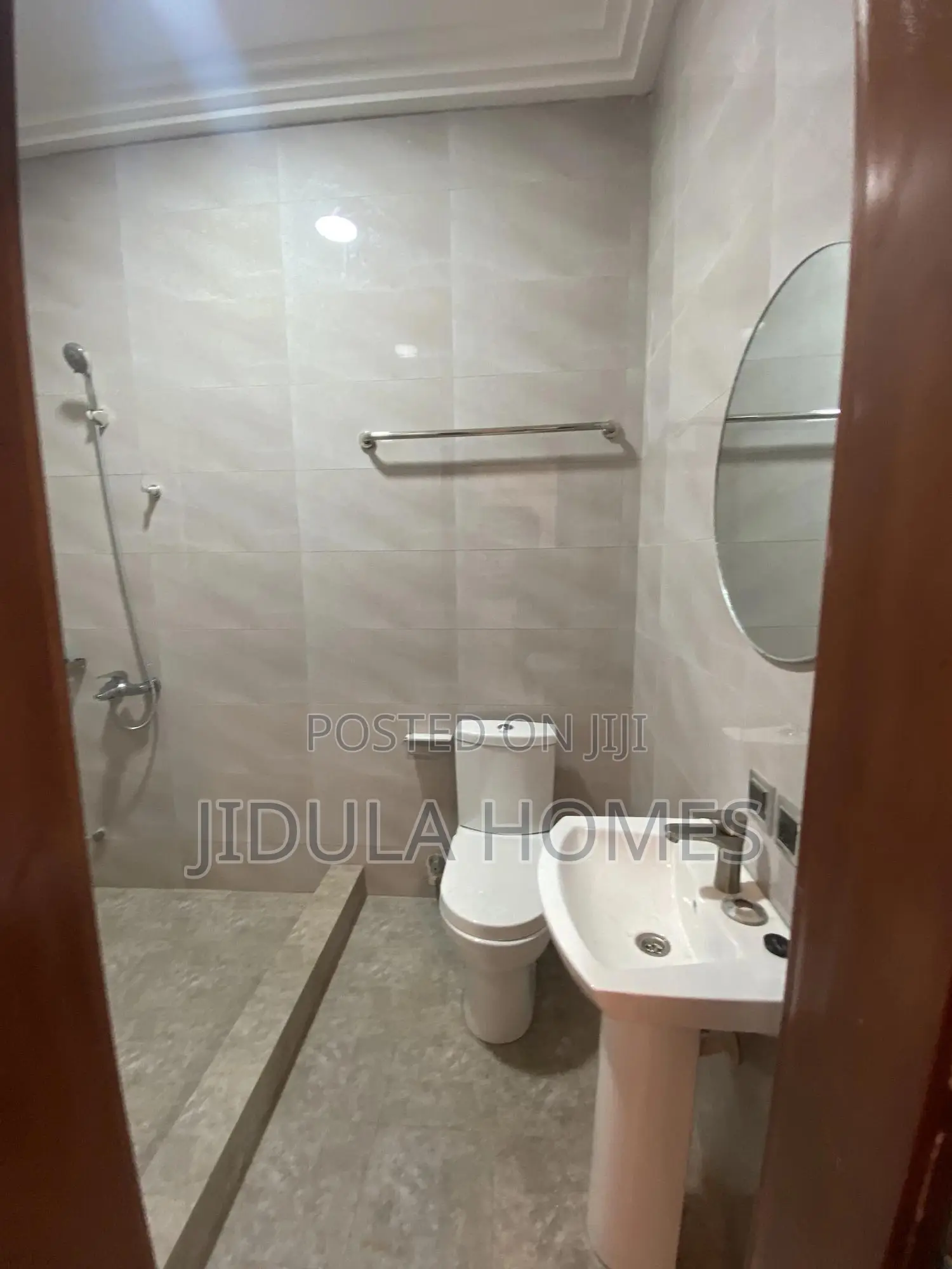 2bdrm Apartment in Lakeside Estate for rent