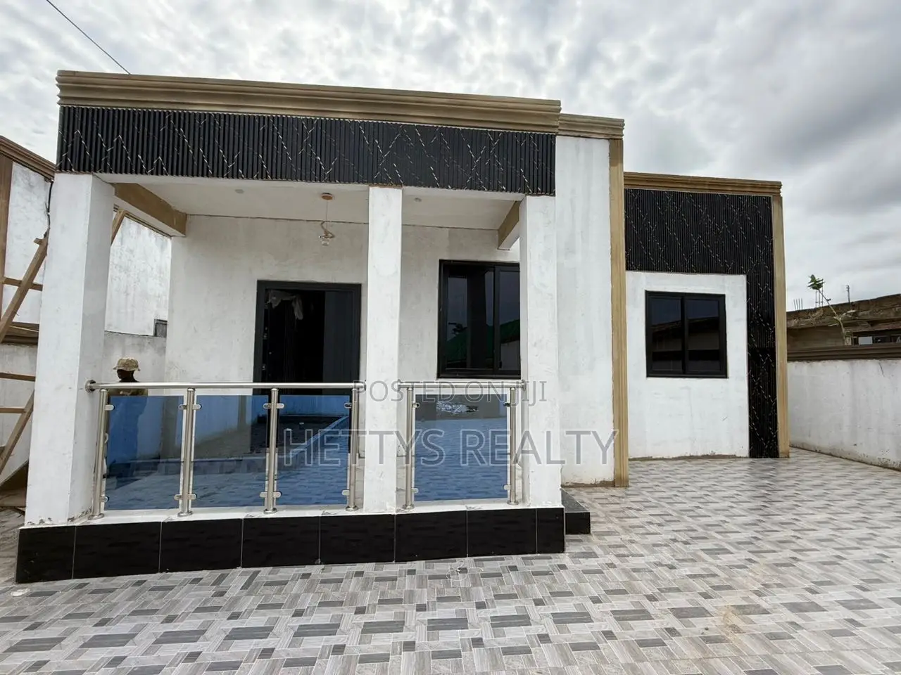 3bdrm House in Kasoa for sale