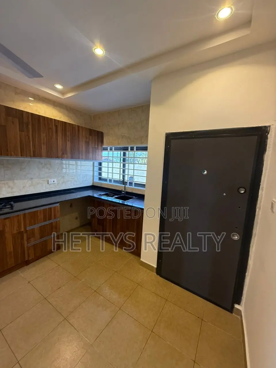 3bdrm House in Ablekuma for sale
