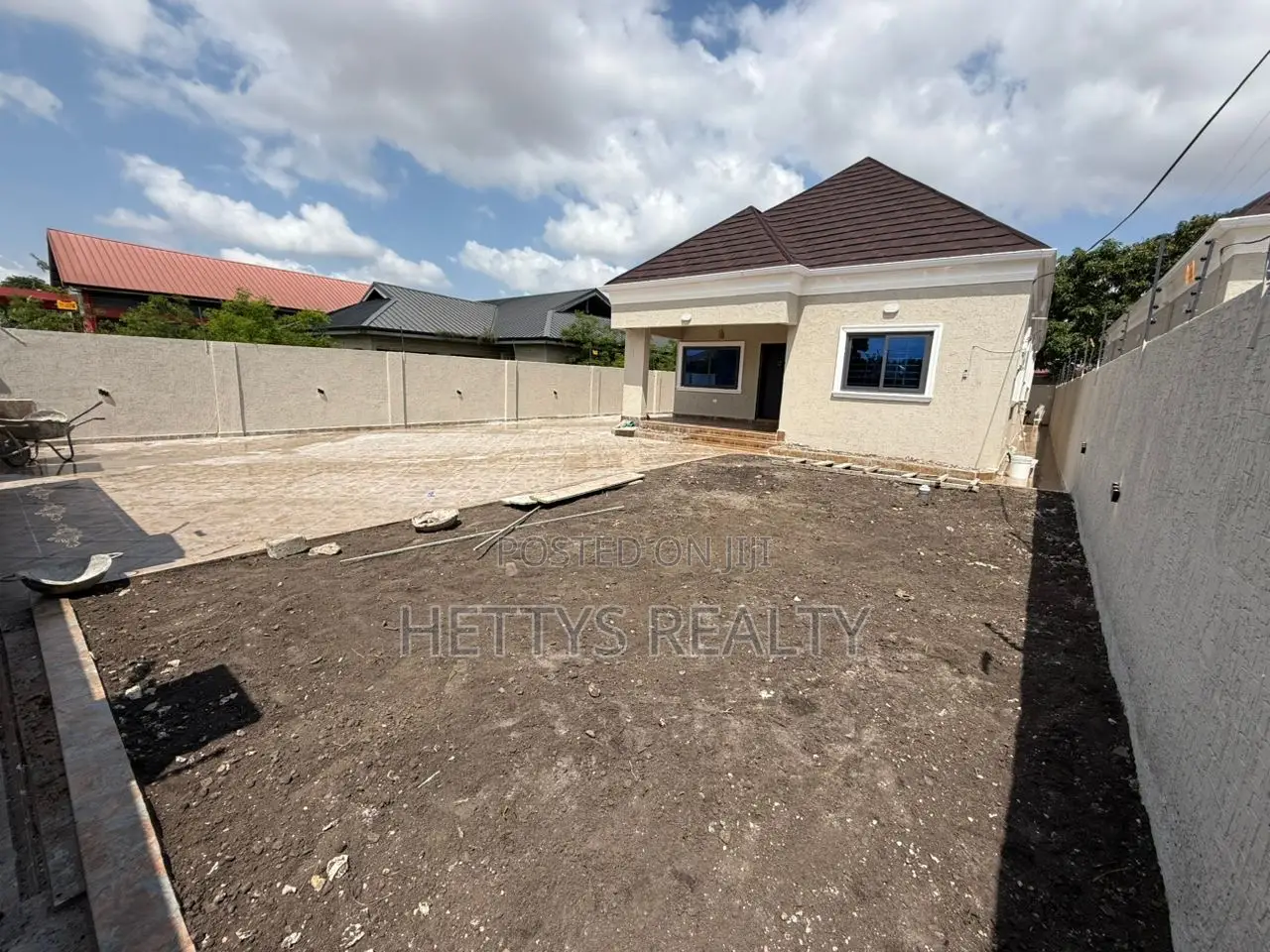 3bdrm House in Ablekuma for sale