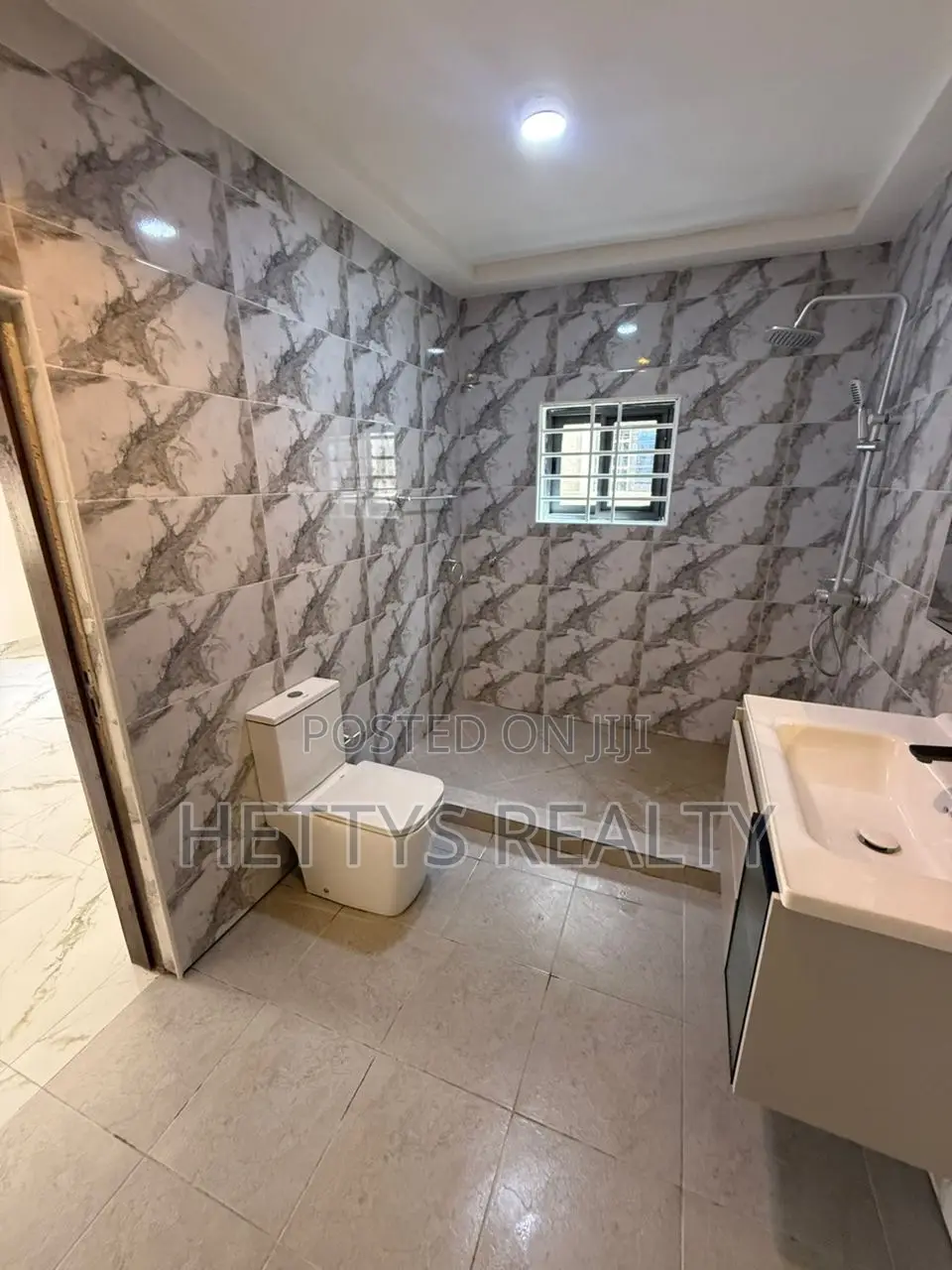 3bdrm House in Ablekuma for sale