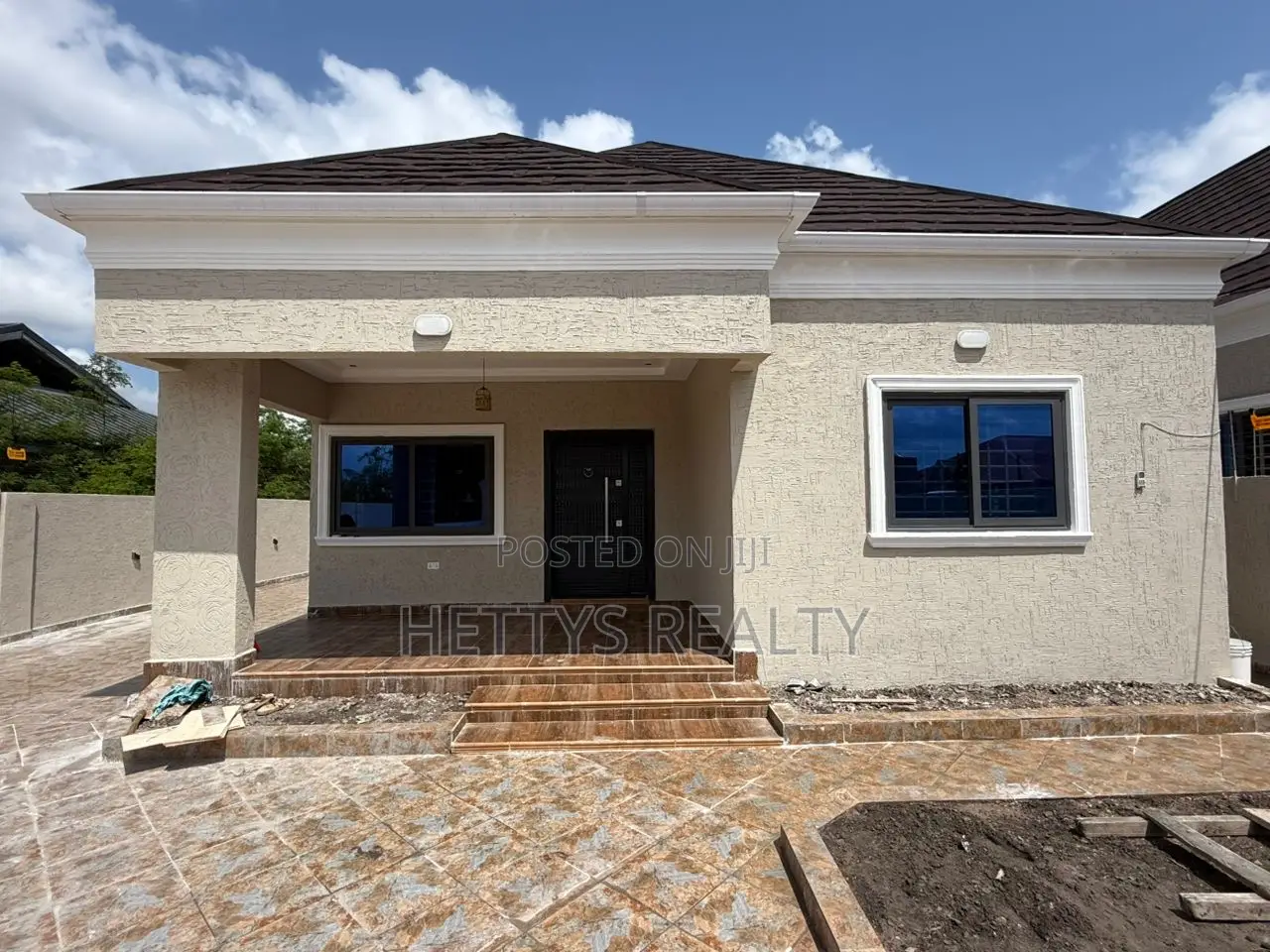 3bdrm House in Ablekuma for sale