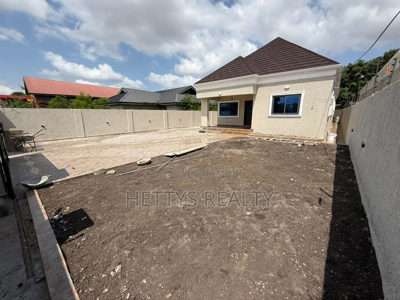 3bdrm House in Ablekuma for sale