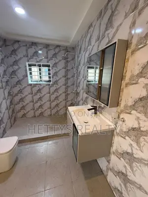 3bdrm House in Ablekuma for sale
