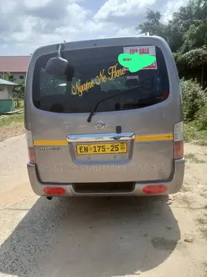 Nissan Caravan 2012 Red