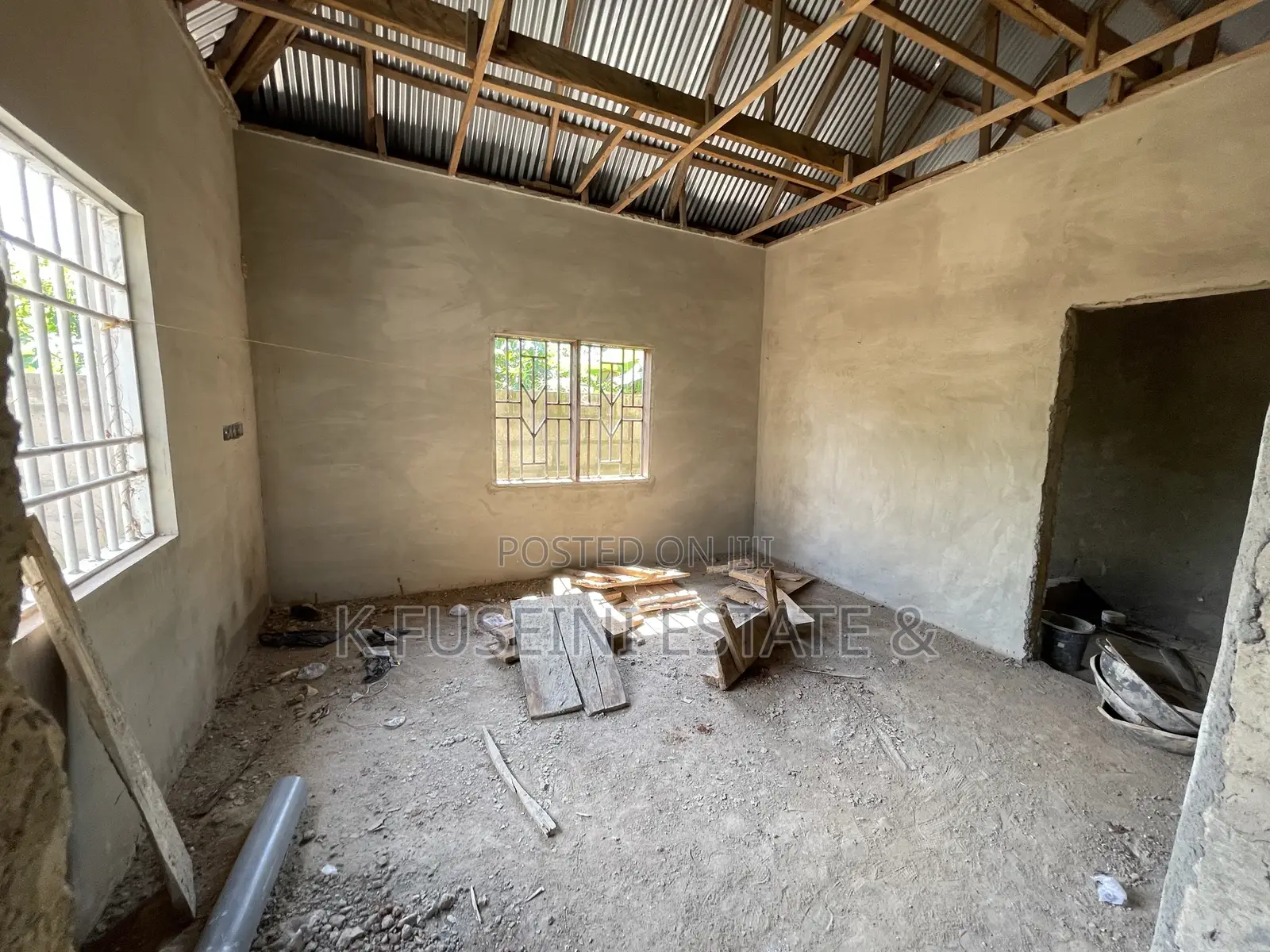 3bdrm House in K Fuseini Estate, Kumasi Metropolitan for sale